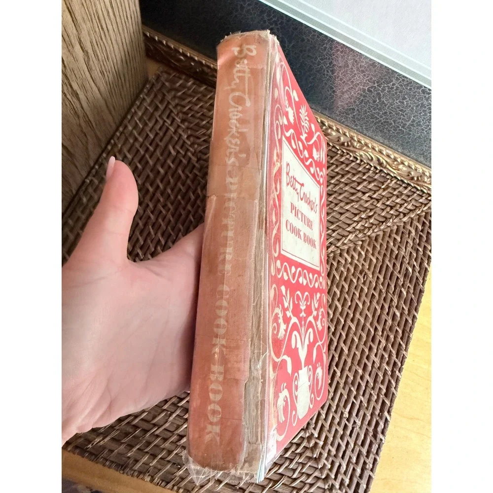Vintage 1950 Betty Crocker's Picture Cook Book First Edition Second Printing